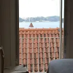 Casas Na Portuguesa - Bica Chiado