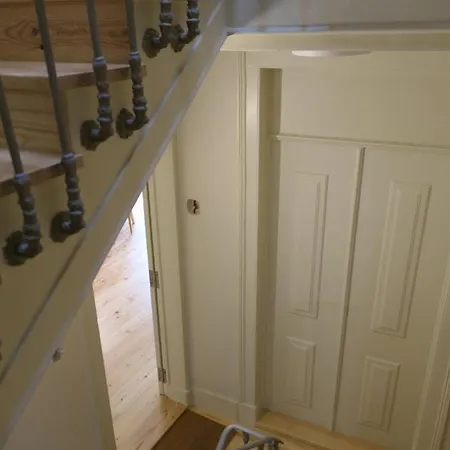 Casas Na Portuguesa - Bica Chiado 아파트
