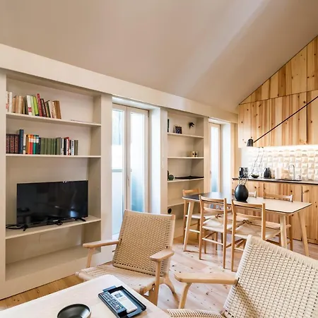 Casas Na Portuguesa - Bica Chiado 아파트 *