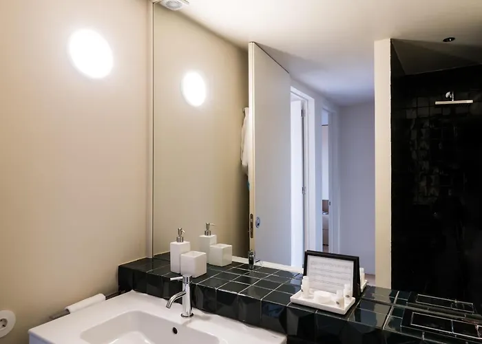 Casas Na Portuguesa - Bica Chiado Appartamento