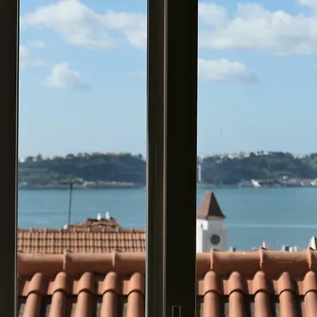 Casas Na Portuguesa - Bica Chiado Appartement *