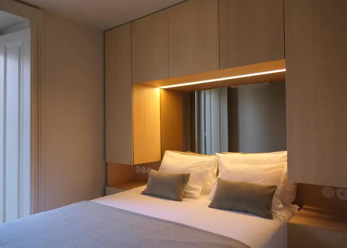 Casas Na Portuguesa - Bica Chiado