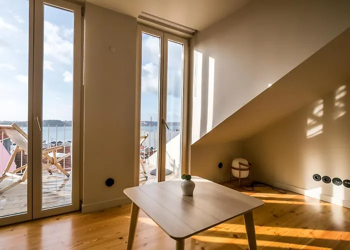 아파트 Casas Na Portuguesa - Bica Chiado *