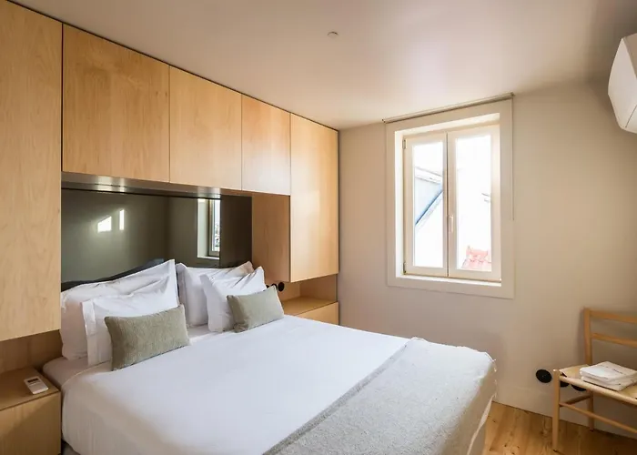 Casas Na Portuguesa - Bica Chiado *